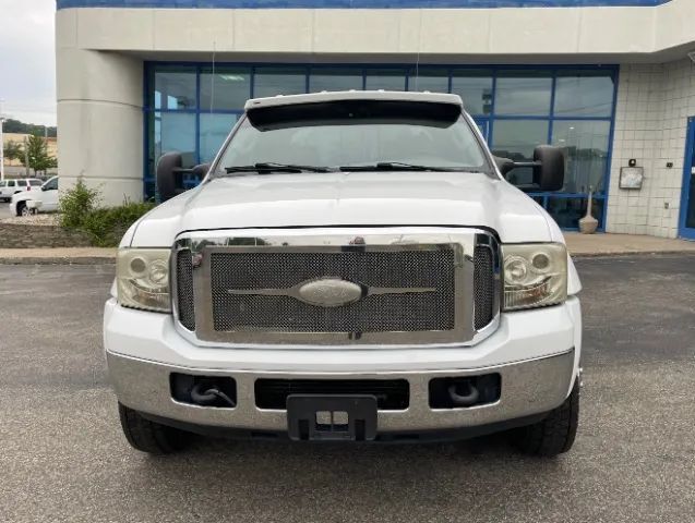 2005 Ford F550 Super Duty Crew Cab & Chassis 176  W.B. 4D Cincinnati OH