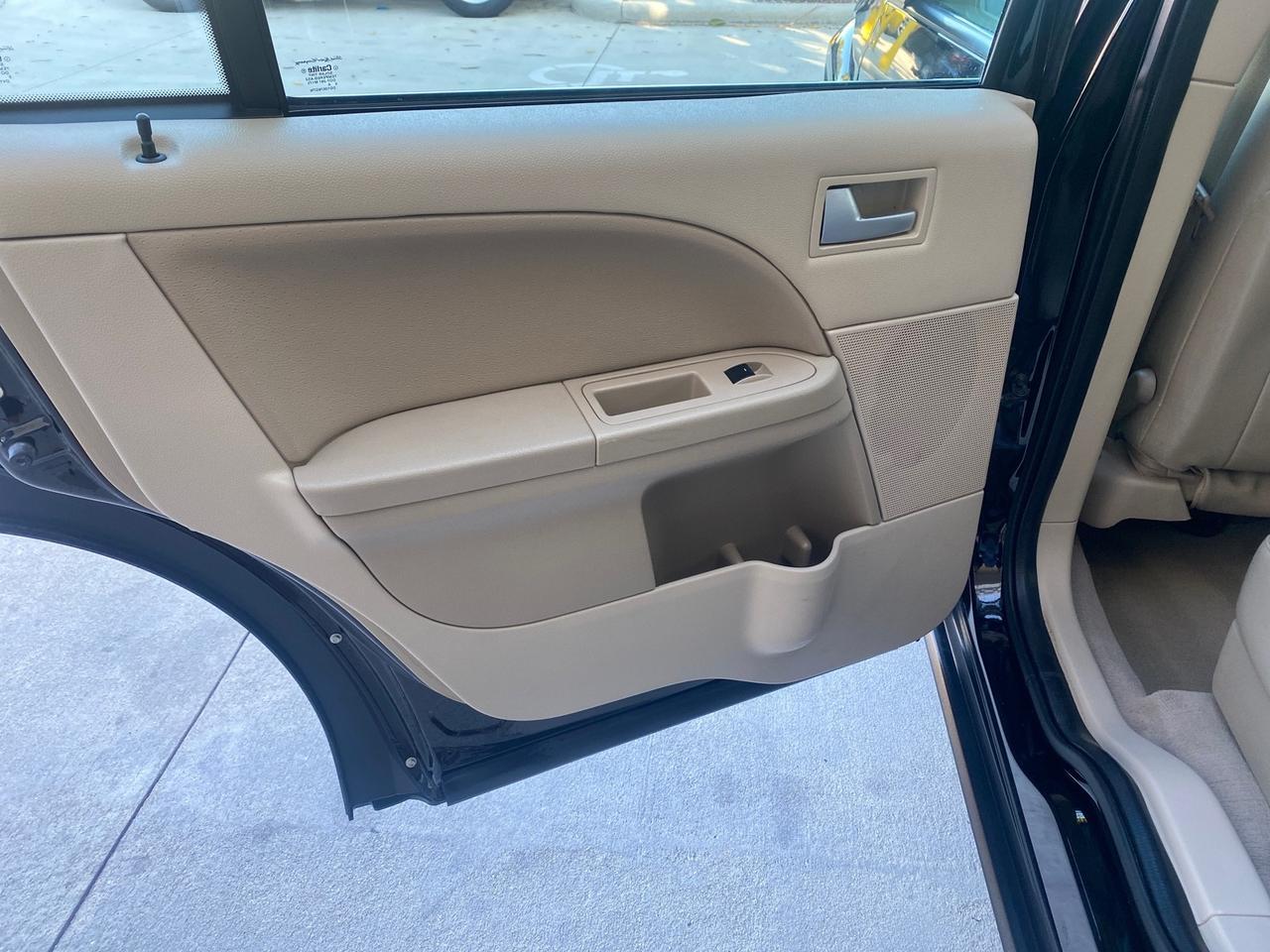 2005 Ford Freestyle Limited LOW MILES 69,845 1 OWNER AWD Pompano Beach FL