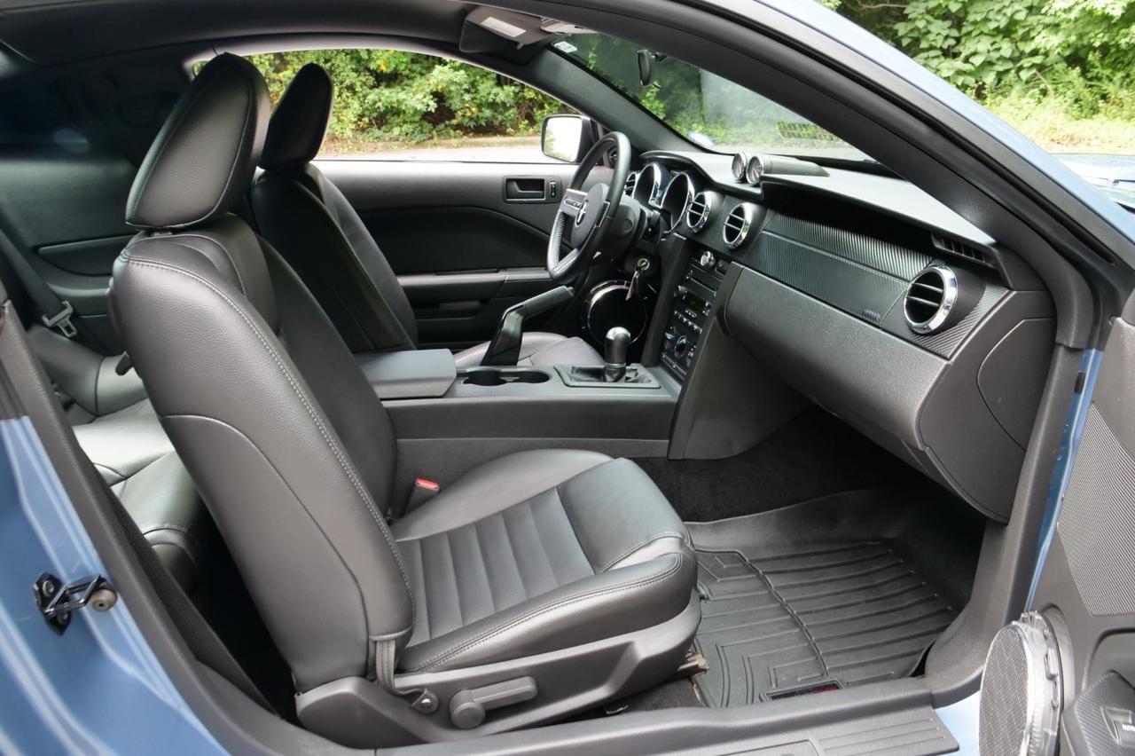 2005 Ford Mustang GT Deluxe / Saleen Supercharger / Flowmaster / 4.6L V8! Lincolnton NC