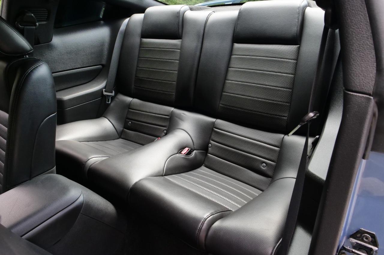 2005 Ford Mustang GT Deluxe / Saleen Supercharger / Flowmaster / 4.6L V8! Lincolnton NC