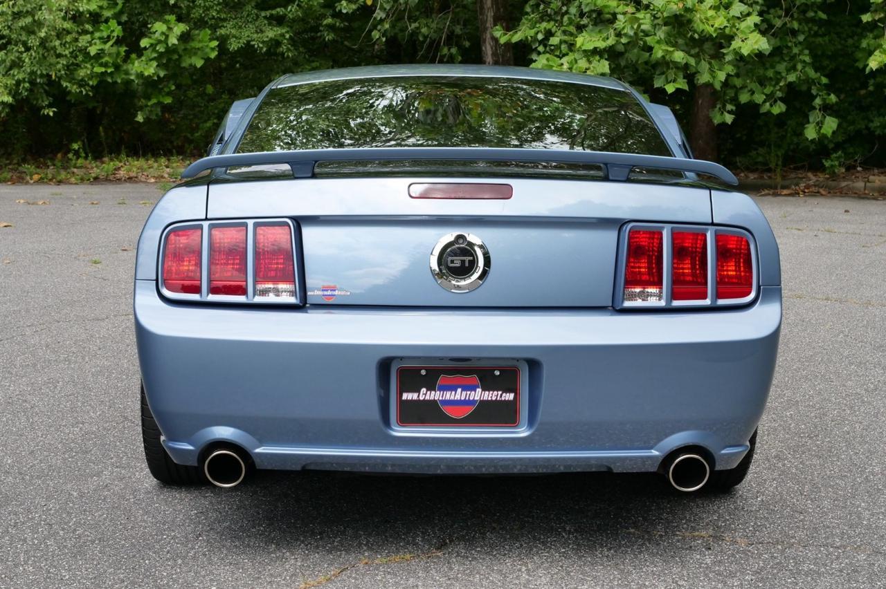 2005 Ford Mustang GT Deluxe / Saleen Supercharger / Flowmaster / 4.6L V8! Lincolnton NC
