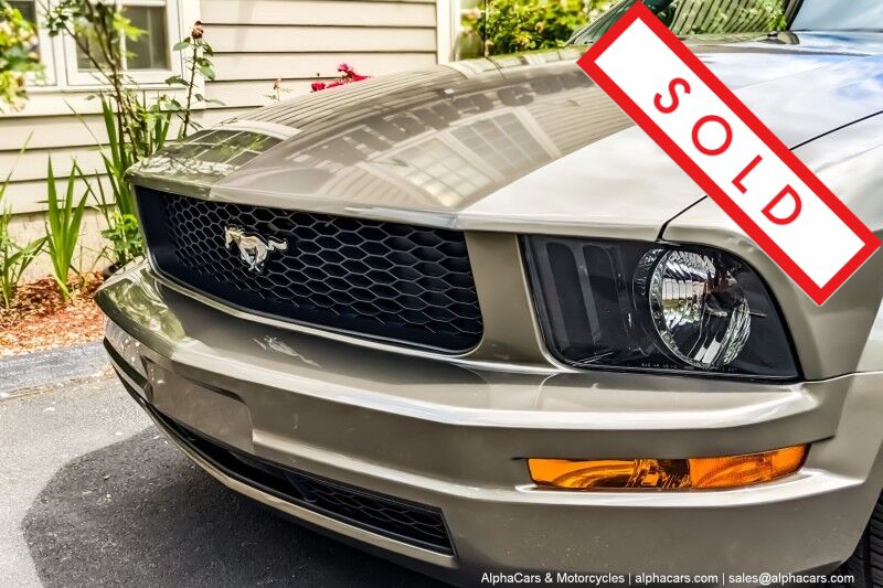 2005 Ford Mustang Premium Convertible 5-Speed Boston MA