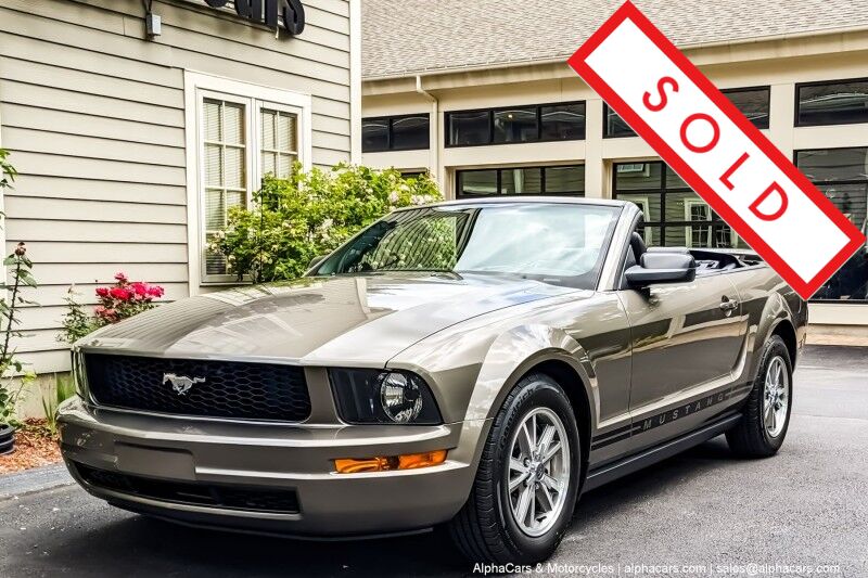 2005 Ford Mustang Premium Convertible 5-Speed Boston MA