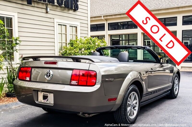 2005 Ford Mustang Premium Convertible 5-Speed Boston MA