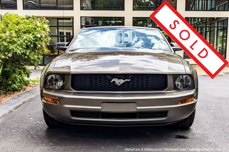 2005 Ford Mustang Premium Convertible 5-Speed Boston MA