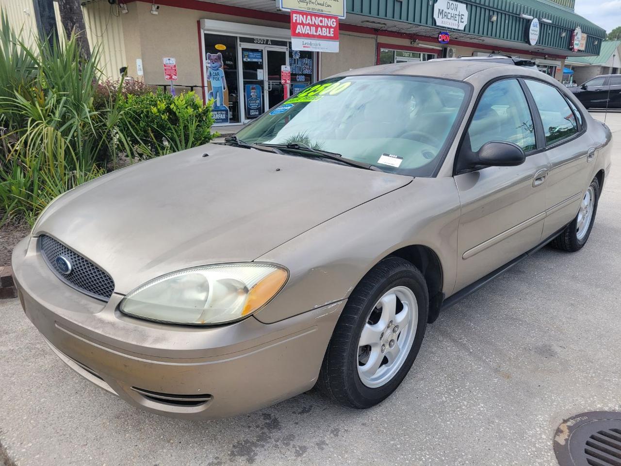 2005 Ford Taurus SE