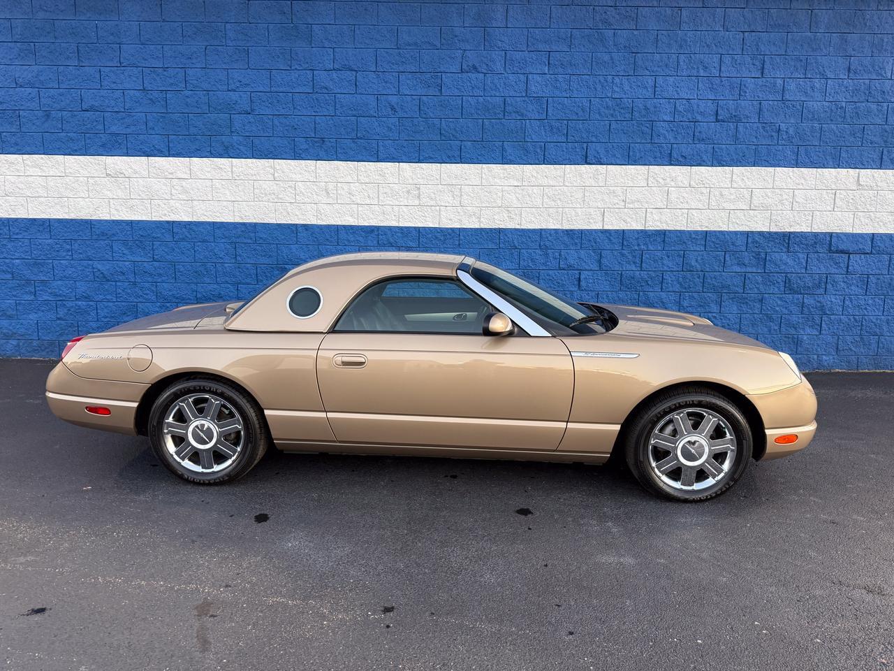 2005 Ford Thunderbird Base