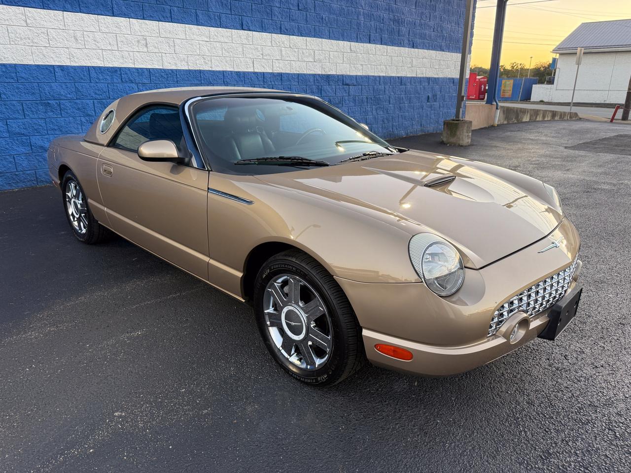 2005 Ford Thunderbird Base