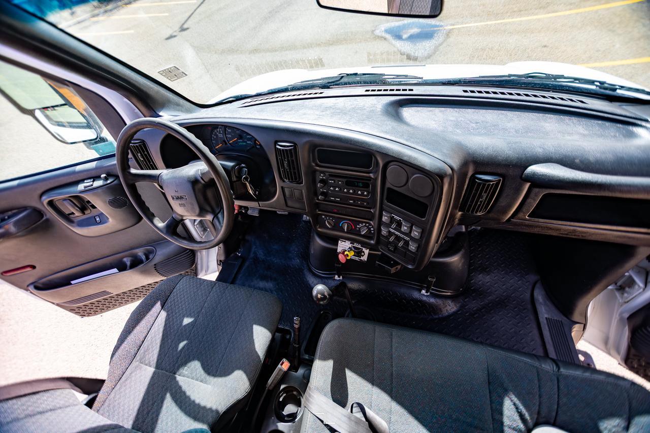 2005 GMC C7500 Daycab Picker Deck Diesel Red Deer AB