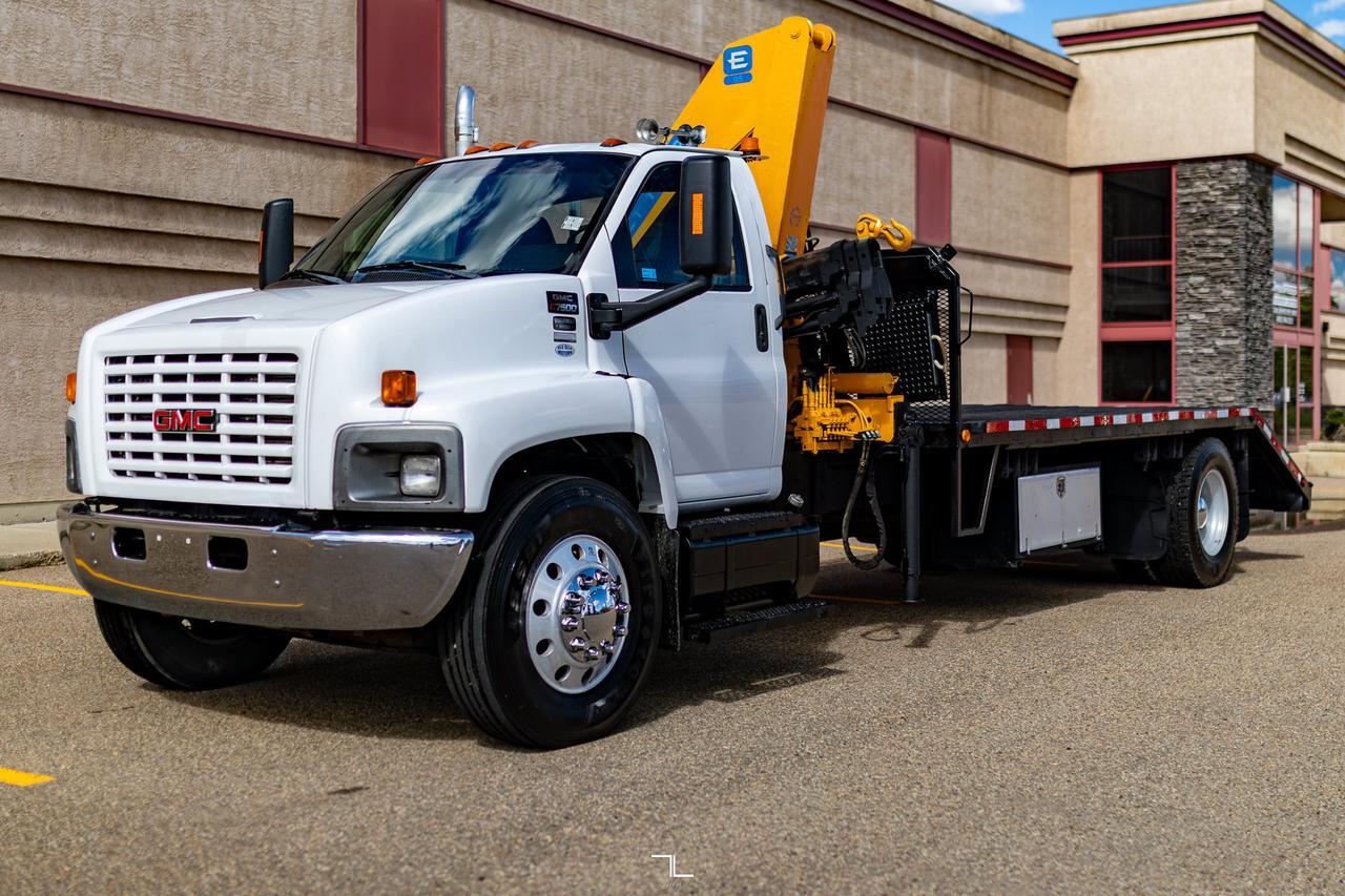 2005 GMC C7500 Daycab Picker Deck Diesel Red Deer AB