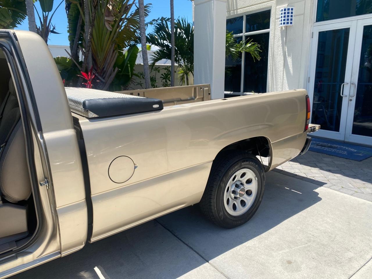 2005 GMC Sierra 1500 LOW MILES 83837 AC NO ACCIDENTS Pompano Beach FL