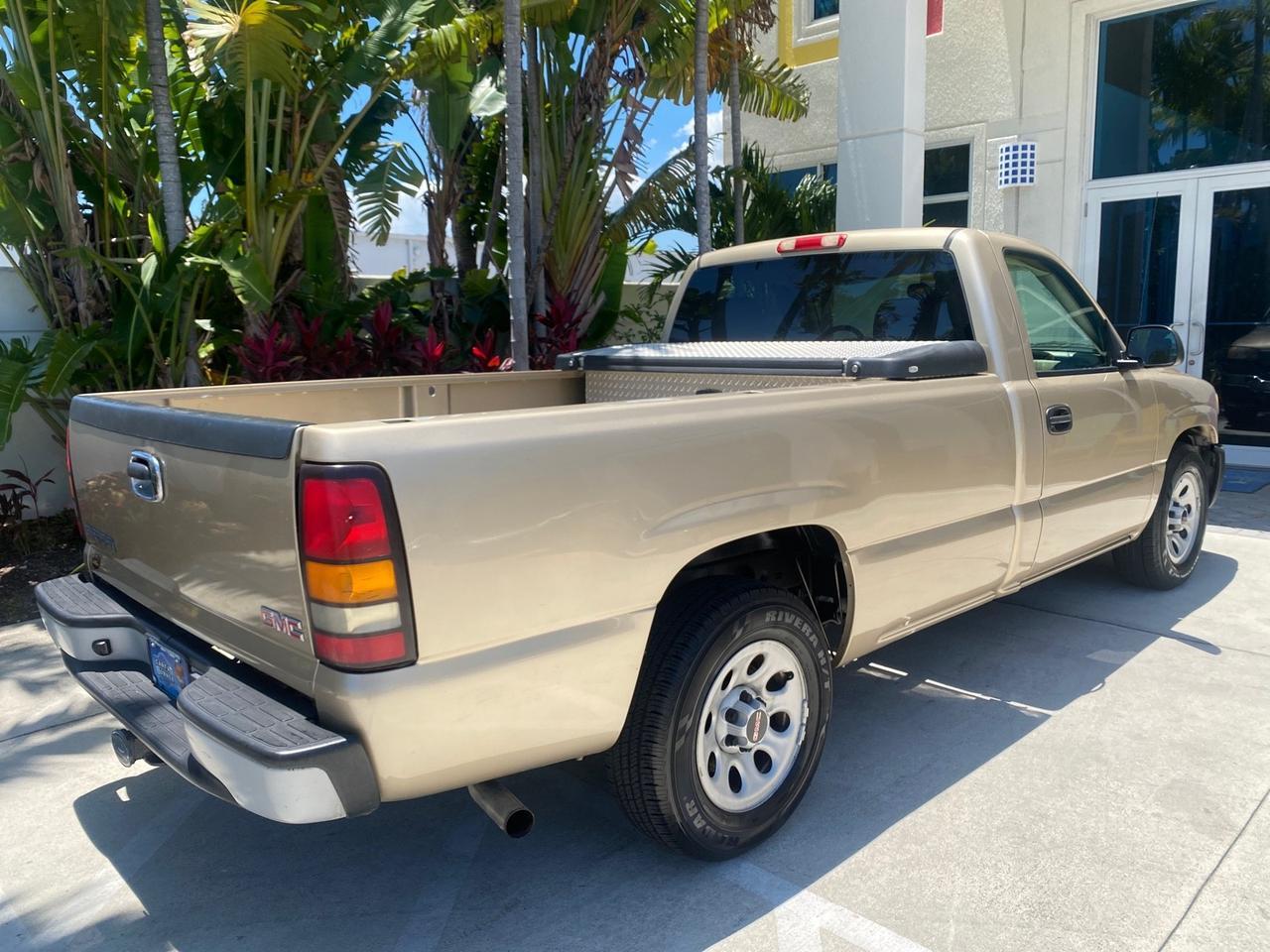 2005 GMC Sierra 1500 LOW MILES 83837 AC NO ACCIDENTS Pompano Beach FL
