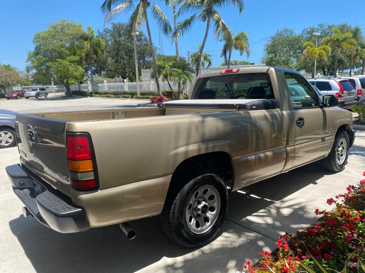2005 GMC Sierra 1500 LOW MILES 83837 AC NO ACCIDENTS Pompano Beach FL