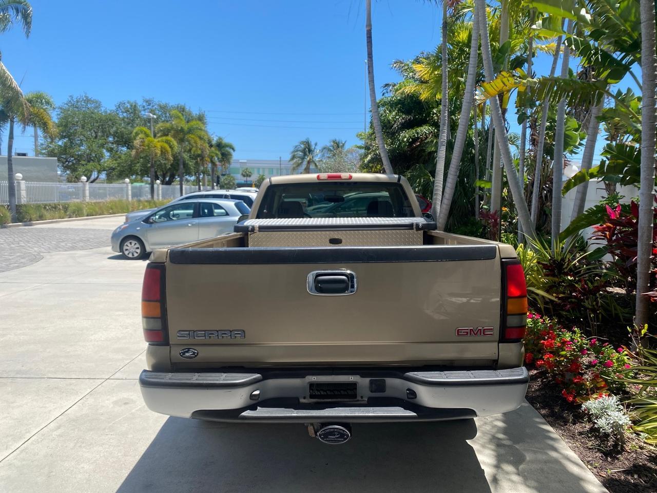 2005 GMC Sierra 1500 LOW MILES 83837 AC NO ACCIDENTS Pompano Beach FL