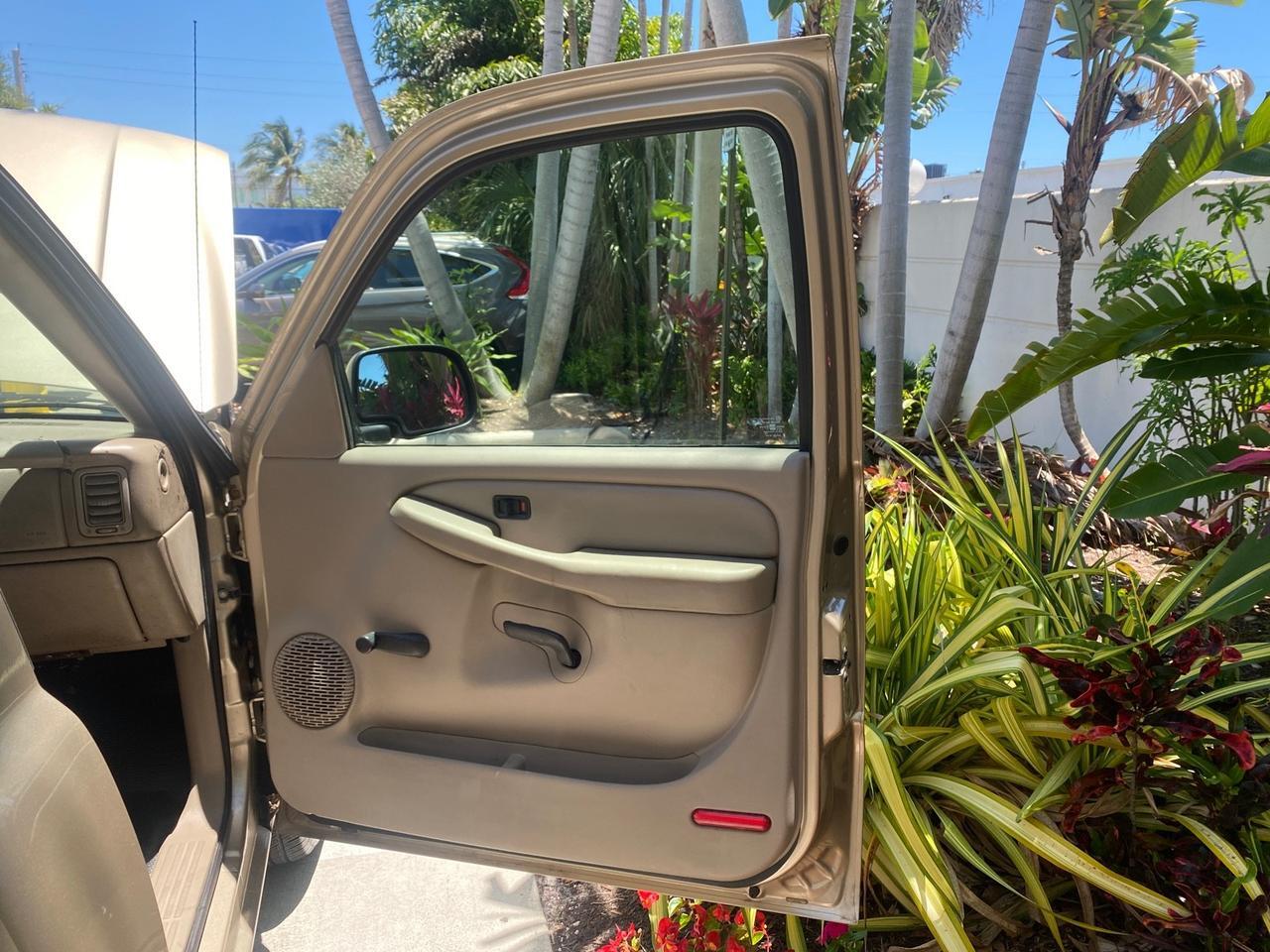 2005 GMC Sierra 1500 LOW MILES 83837 AC NO ACCIDENTS Pompano Beach FL