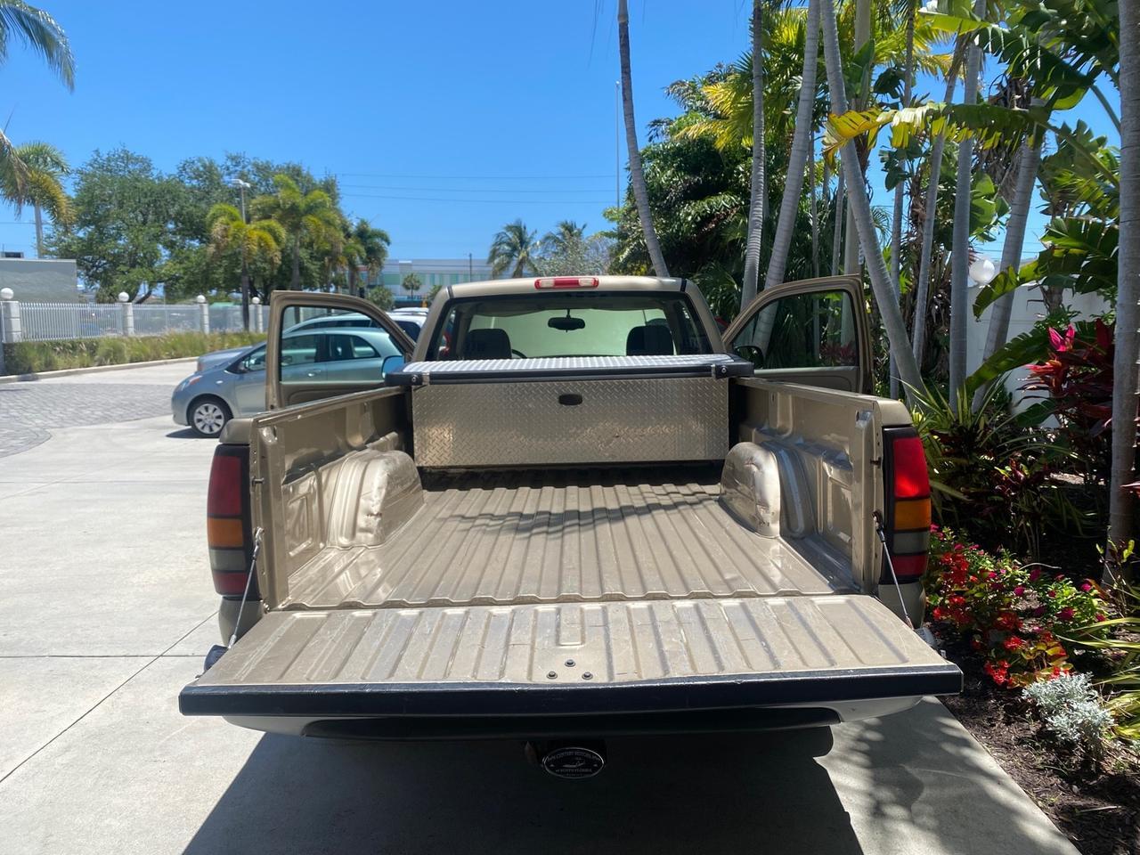 2005 GMC Sierra 1500 LOW MILES 83837 AC NO ACCIDENTS Pompano Beach FL