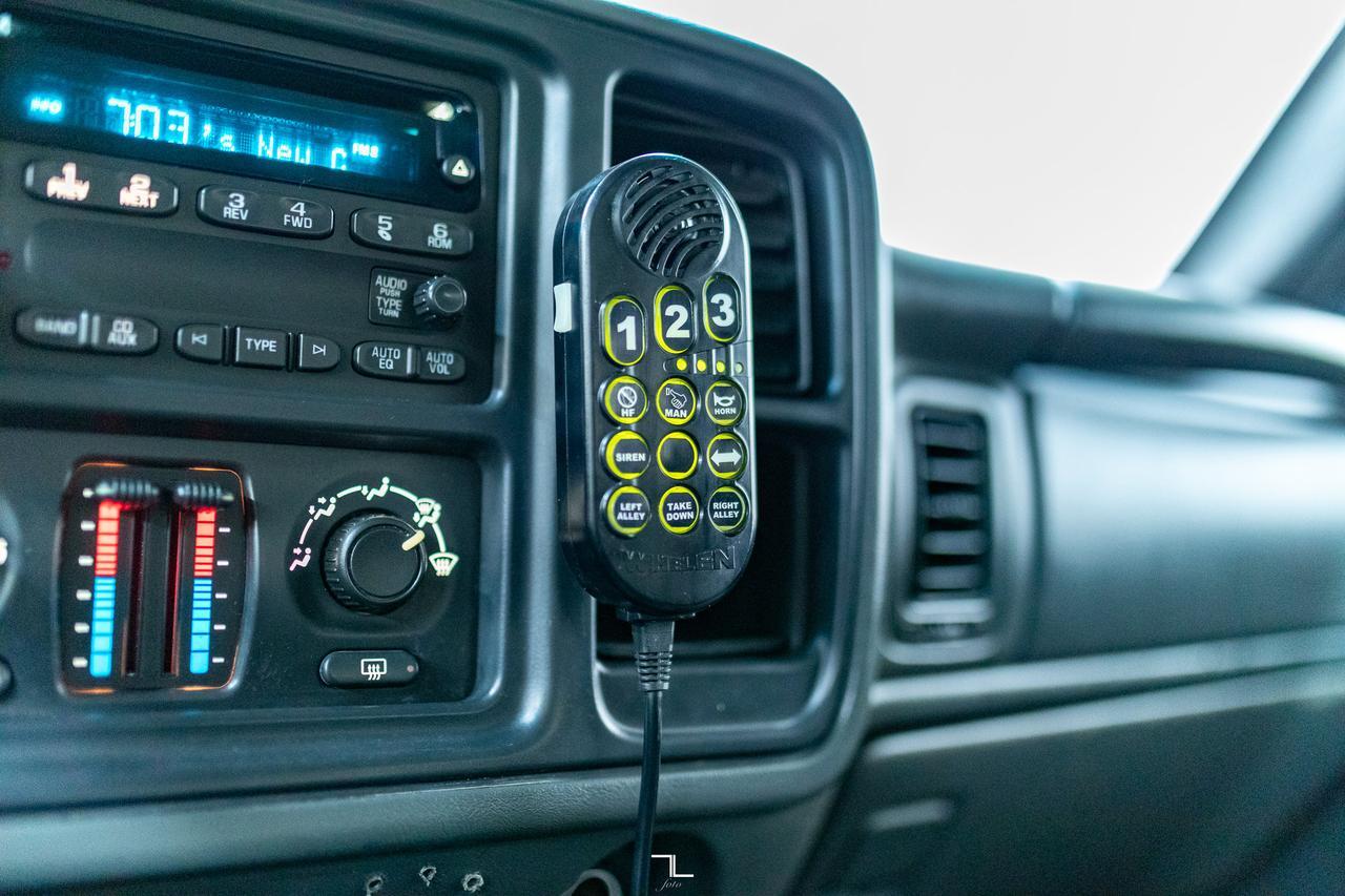 2005 GMC Sierra 3500HD 4x4 Crew Cab SLE Service Body Red Deer AB