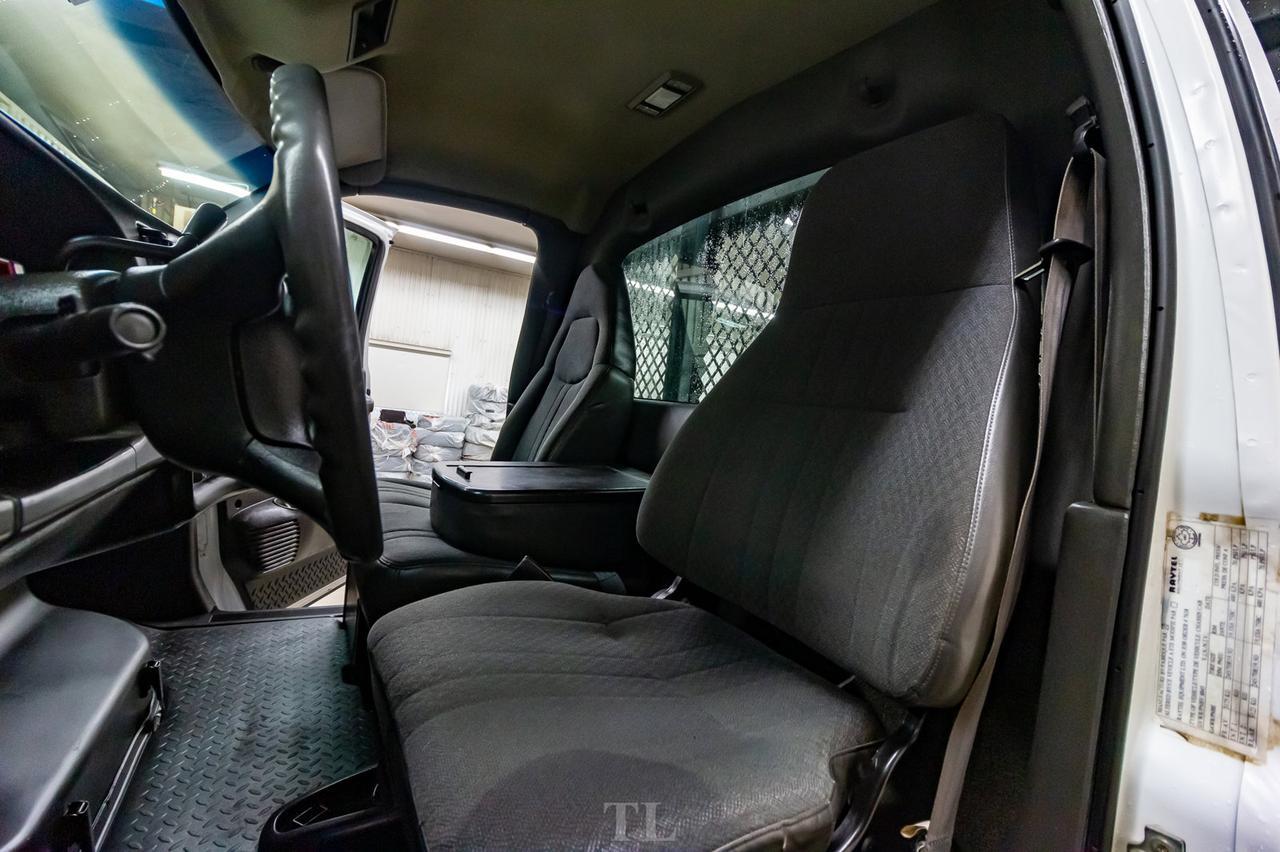 2005 GMC TC5500 4x4 Reg Cab Deck Diesel Red Deer AB