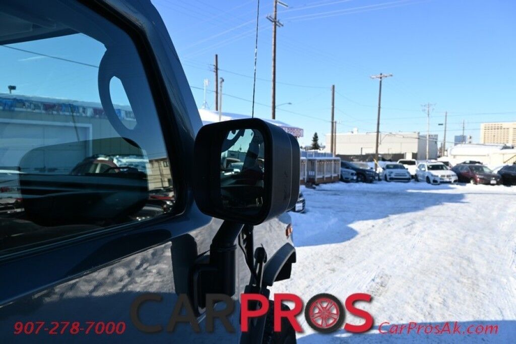 2005 HUMMER H2 6.0L V8 - 4X4 - Underbody Protection Pkg - Front & Rear Heated Leather Seats - Keyless Entry - Bose Sound System - Backup Camera - Dual Climate Control - Tow Pkg - Low Miles Anchorage AK