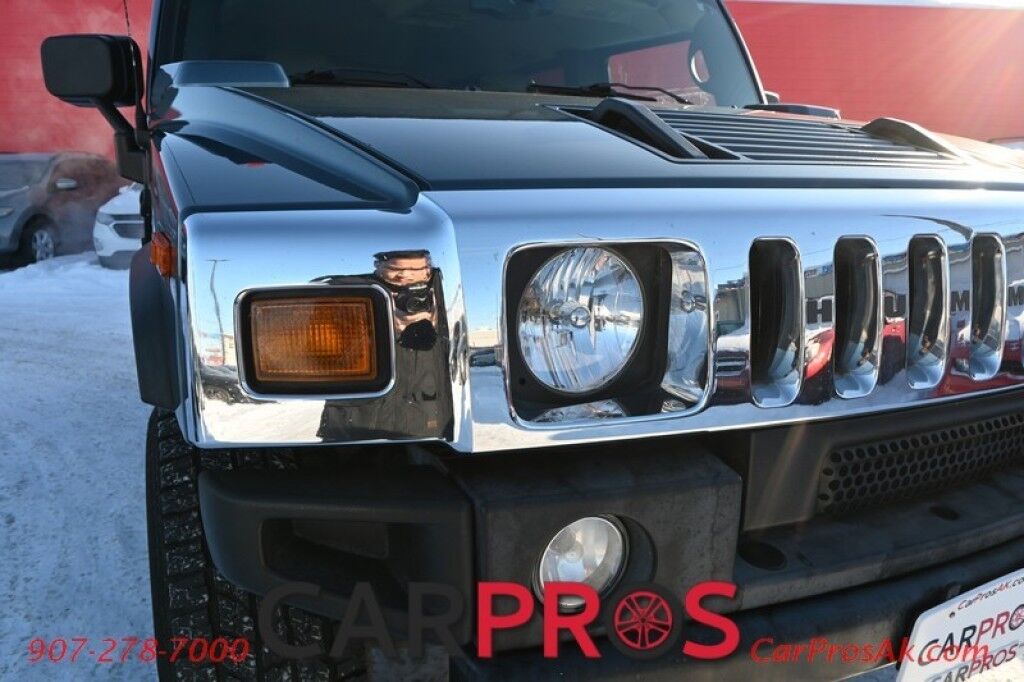 2005 HUMMER H2 6.0L V8 - 4X4 - Underbody Protection Pkg - Front & Rear Heated Leather Seats - Keyless Entry - Bose Sound System - Backup Camera - Dual Climate Control - Tow Pkg - Low Miles Anchorage AK