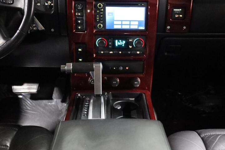 2005 HUMMER H2 SUT 4dr Truck Chicago IL