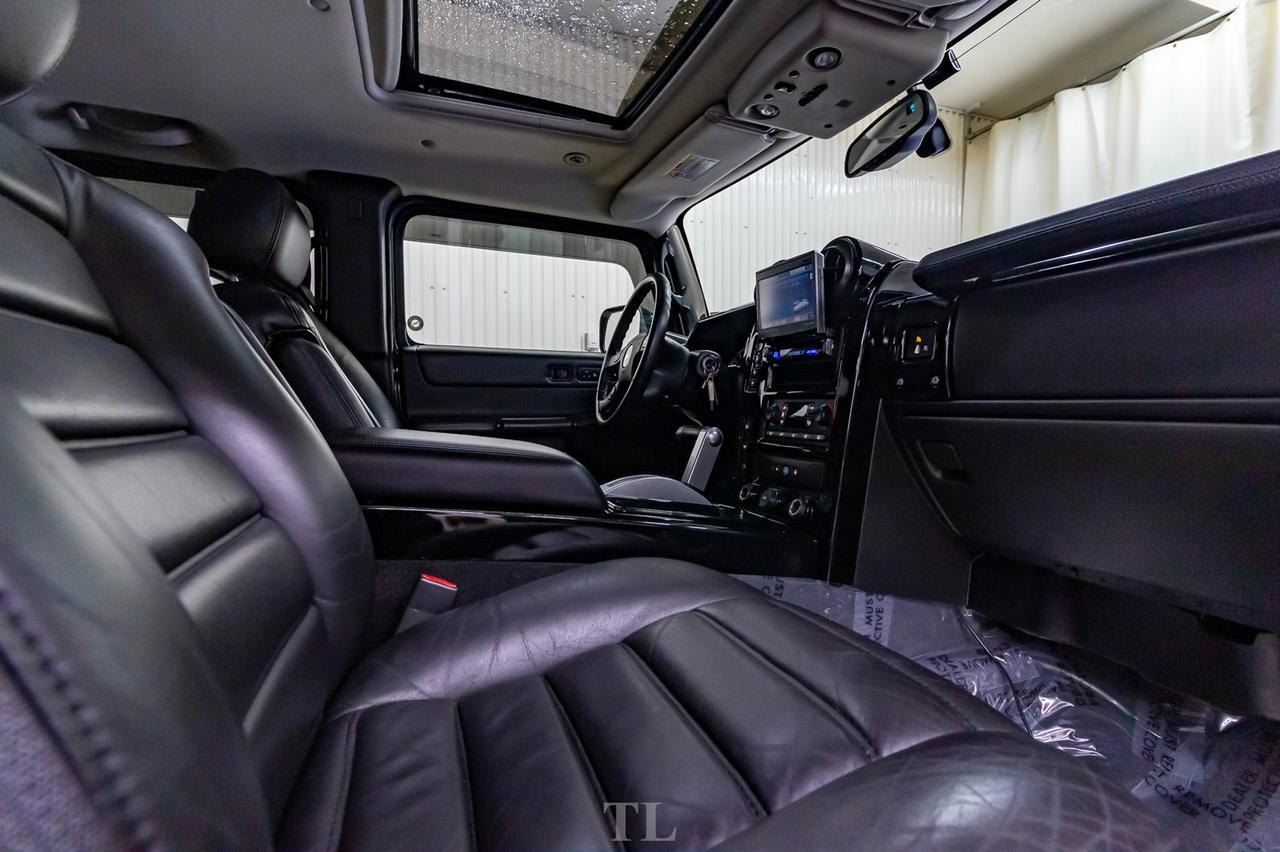 2005 Hummer H2 4x4 Luxury Edition Custom Stereo 24" Wheels Red Deer AB