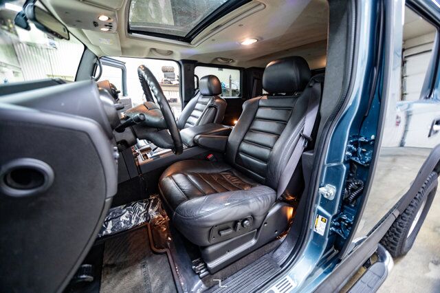 2005 Hummer H2 4x4 Luxury Edition Leather Roof Red Deer AB