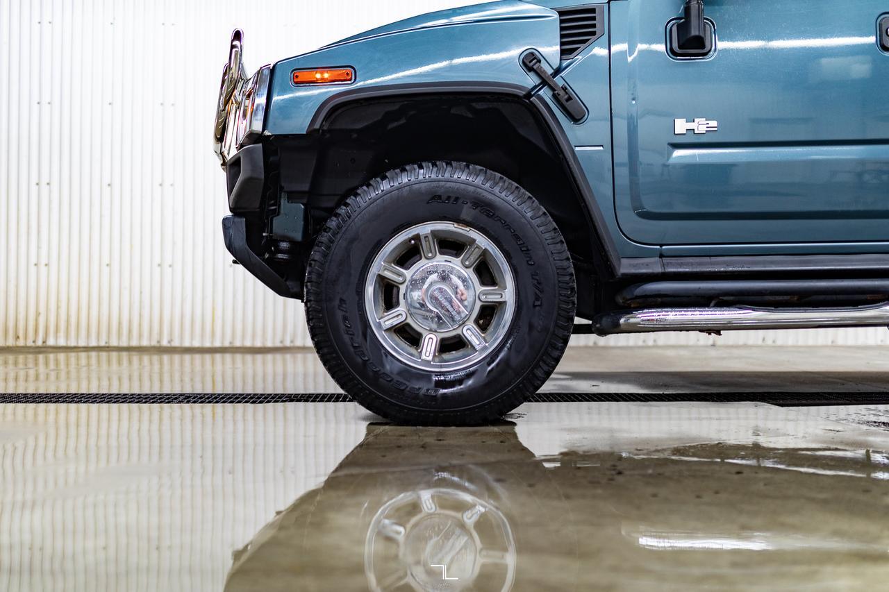 2005 Hummer H2 4x4 Luxury Edition Leather Roof Red Deer AB