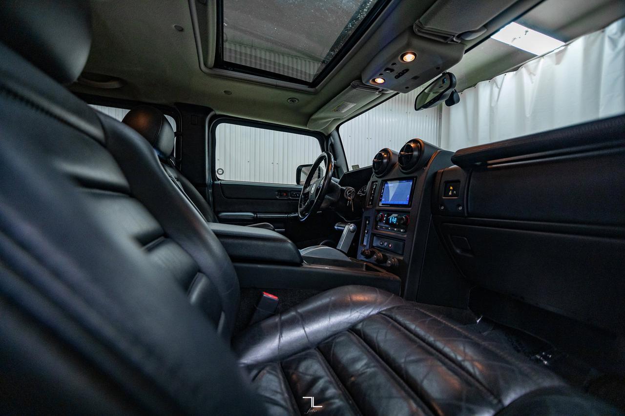 2005 Hummer H2 4x4 Luxury Edition Leather Roof Red Deer AB
