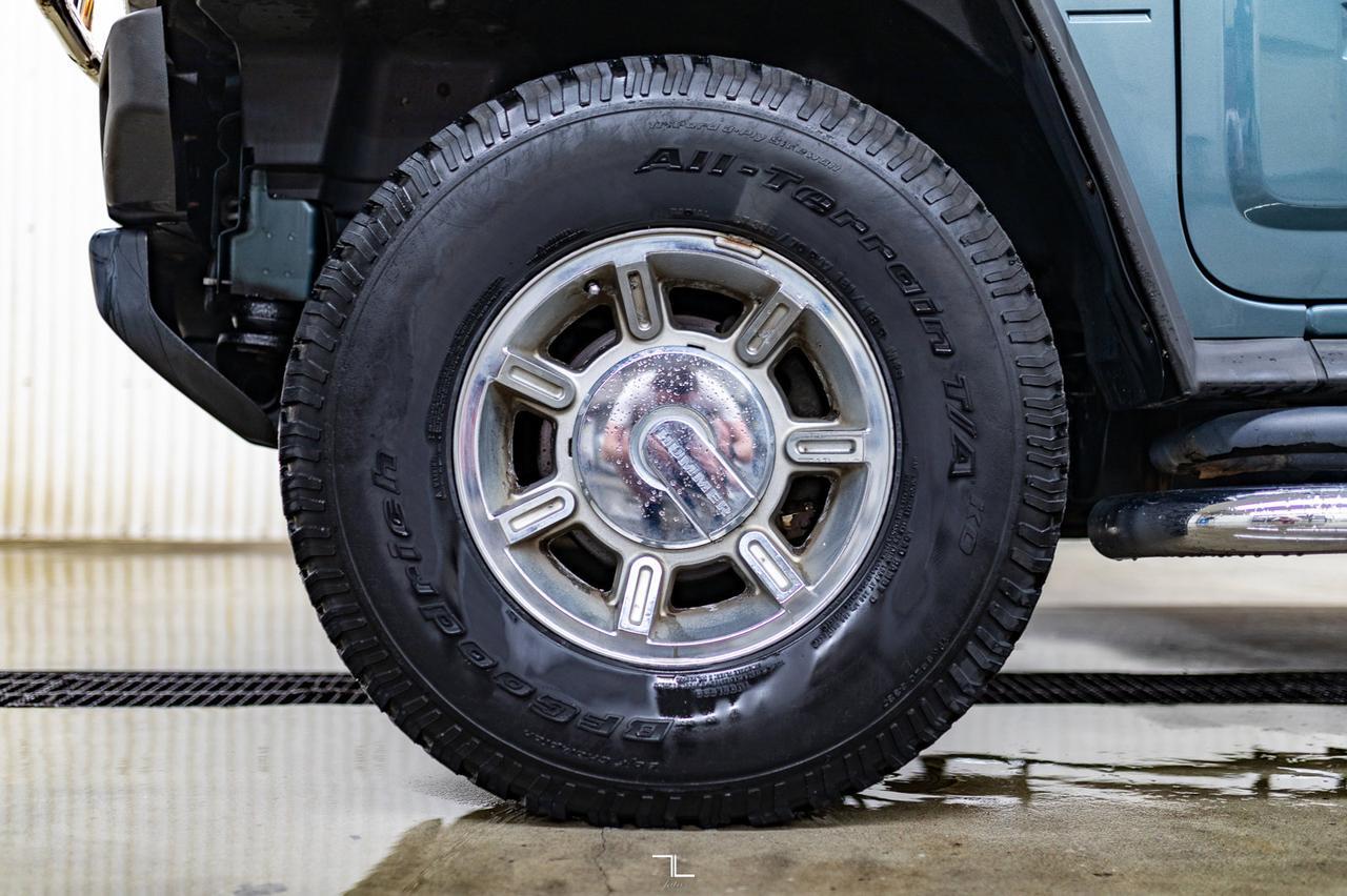 2005 Hummer H2 4x4 Luxury Edition Leather Roof Red Deer AB