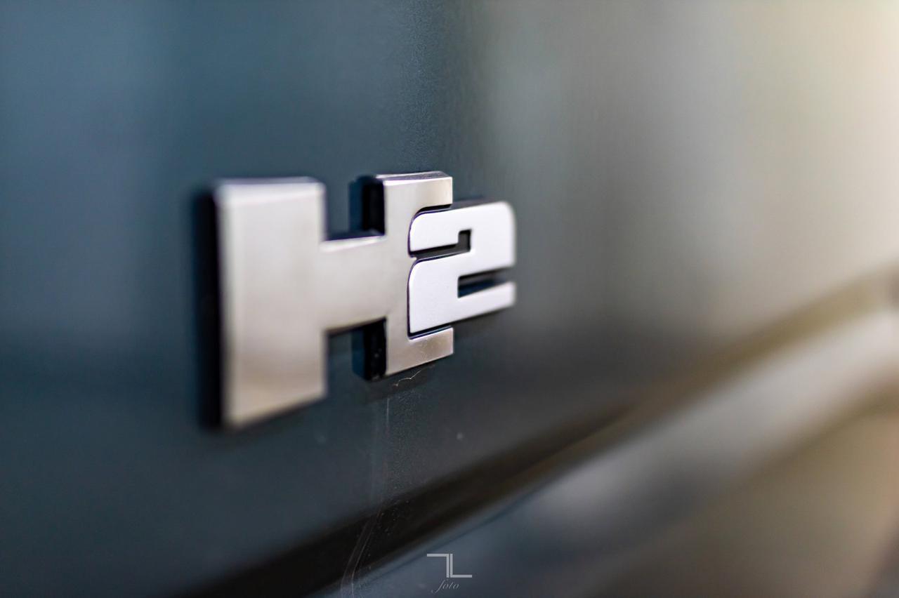 2005 Hummer H2 SUT 4x4 Luxury Edition Leather Roof Red Deer AB