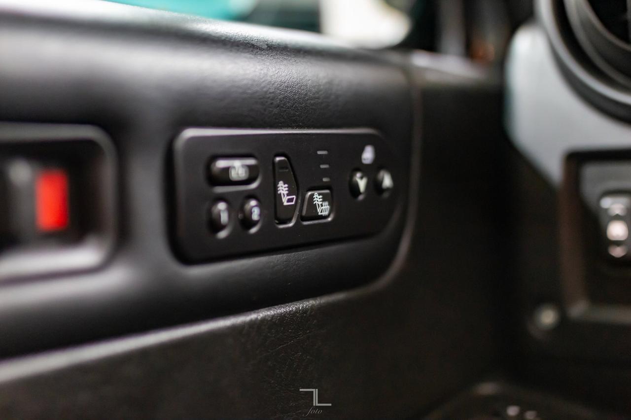 2005 Hummer H2 SUT 4x4 Luxury Edition Leather Roof Red Deer AB