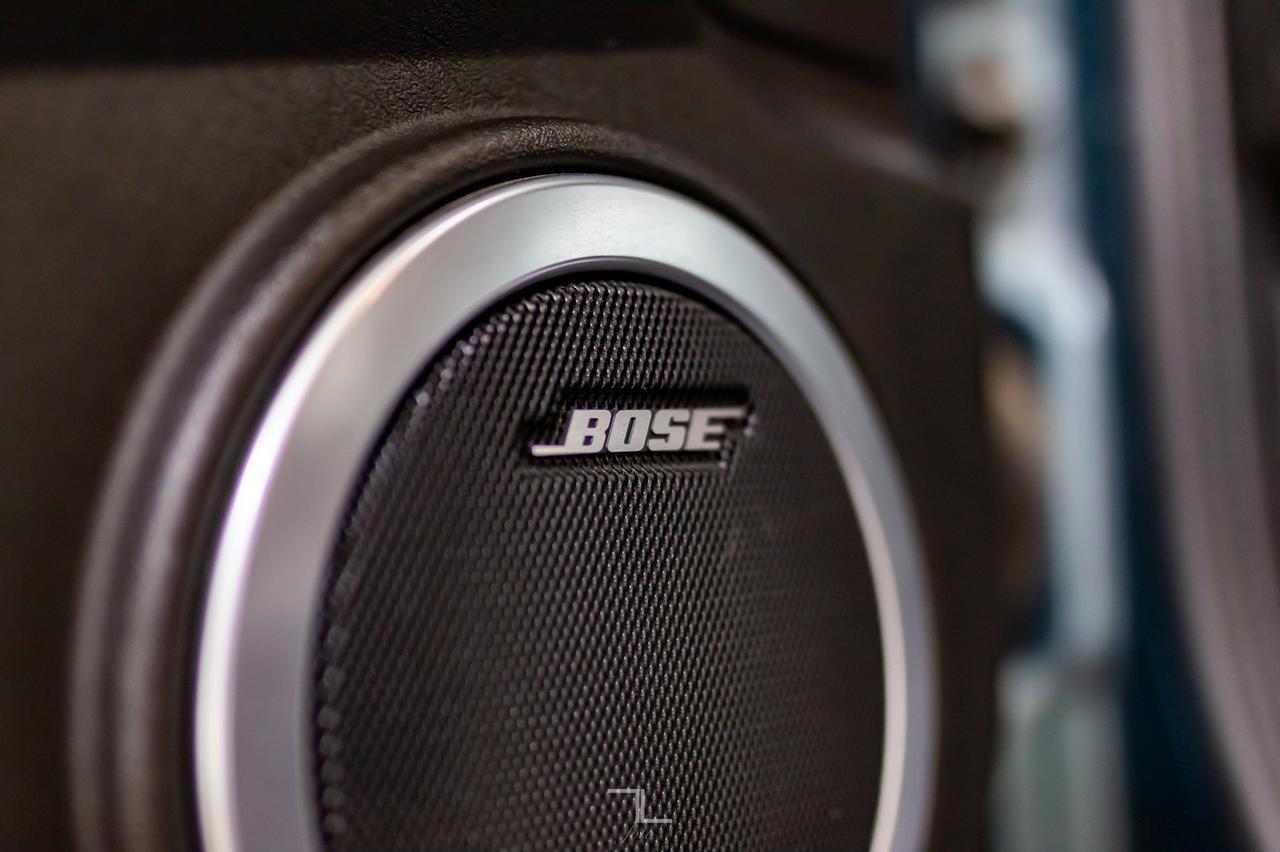 2005 Hummer H2 SUT 4x4 Luxury Edition Leather Roof Red Deer AB