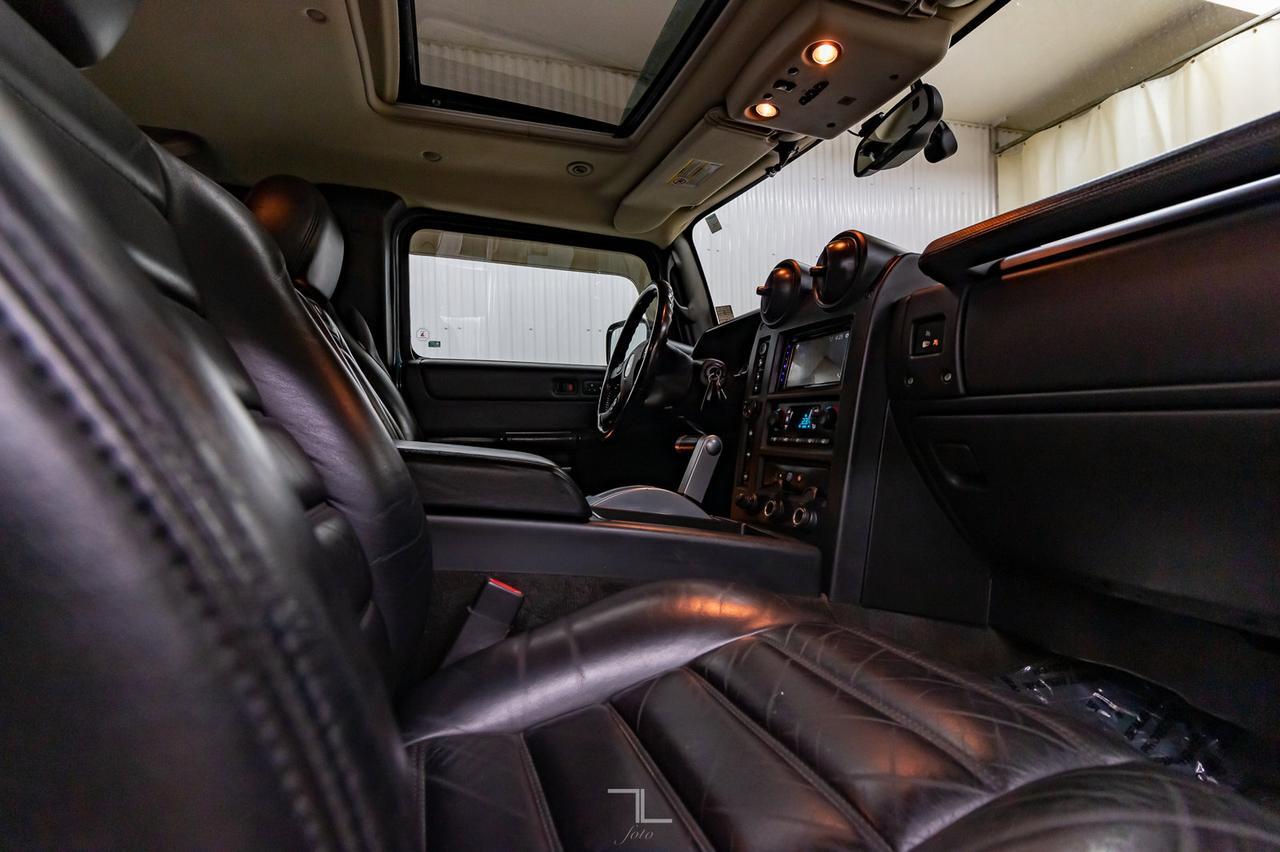 2005 Hummer H2 SUT 4x4 Luxury Edition Leather Roof Red Deer AB