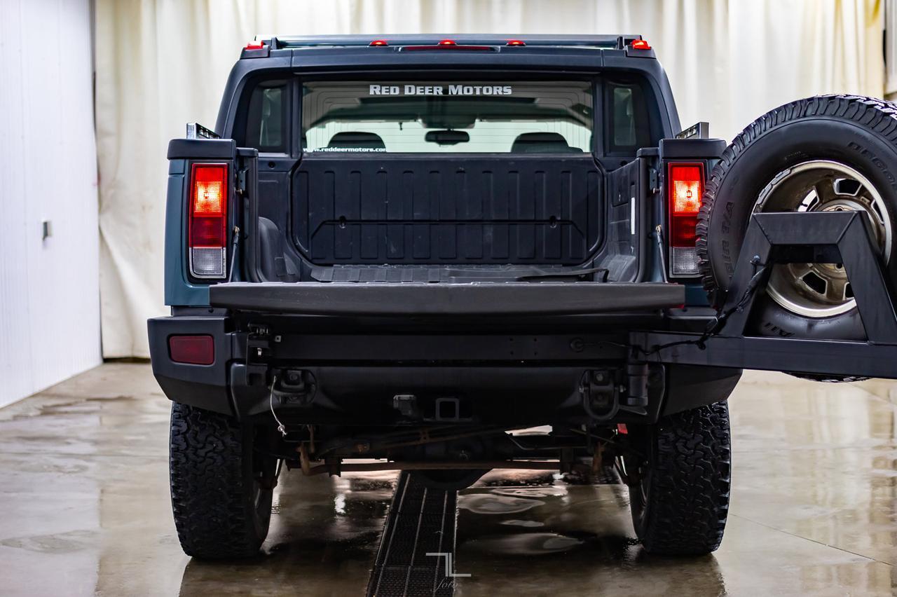 2005 Hummer H2 SUT 4x4 Luxury Edition Leather Roof Red Deer AB