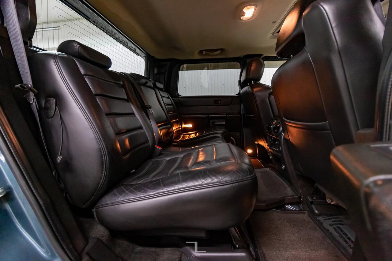 2005 Hummer H2 SUT 4x4 Luxury Edition Leather Roof Red Deer AB