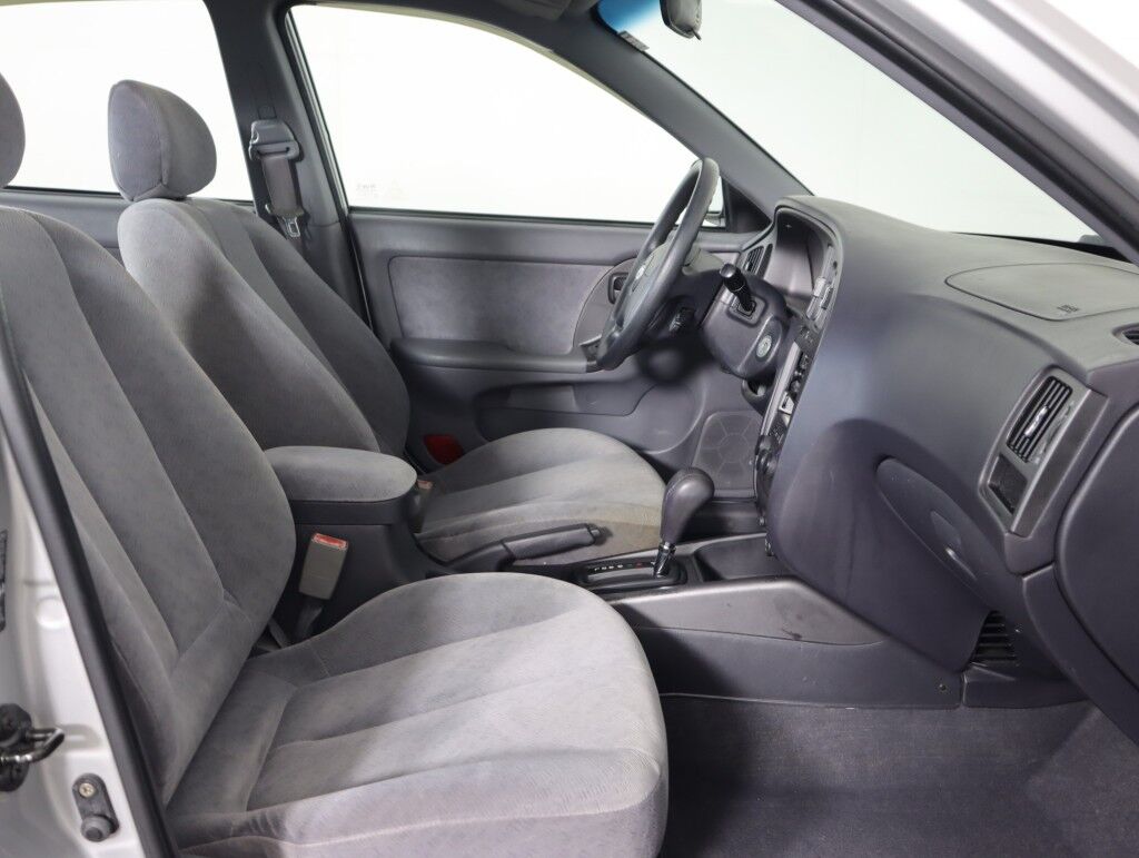 2005 Hyundai Elantra GLS Maumee OH