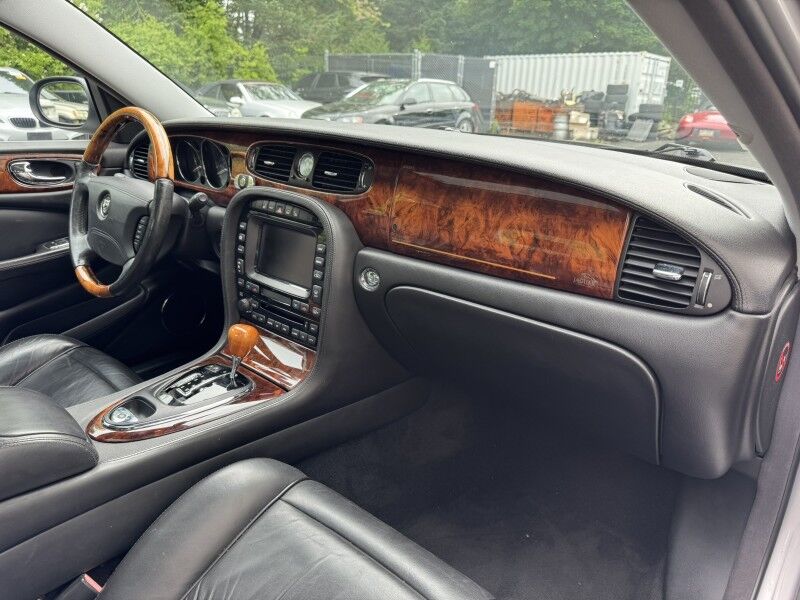 2005 Jaguar XJ Super V8 Willow Grove PA