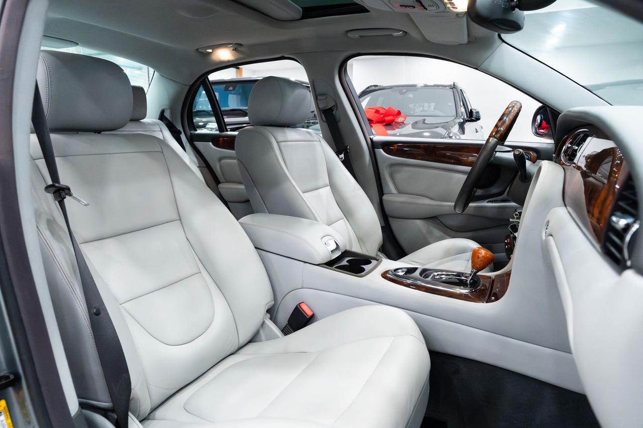 2005 Jaguar XJ8 Base Gladstone OR