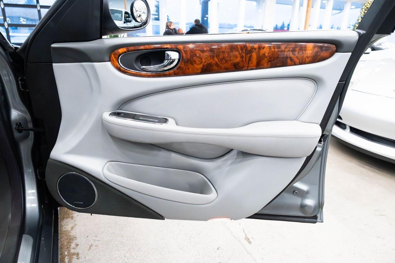 2005 Jaguar XJ8 Base Gladstone OR