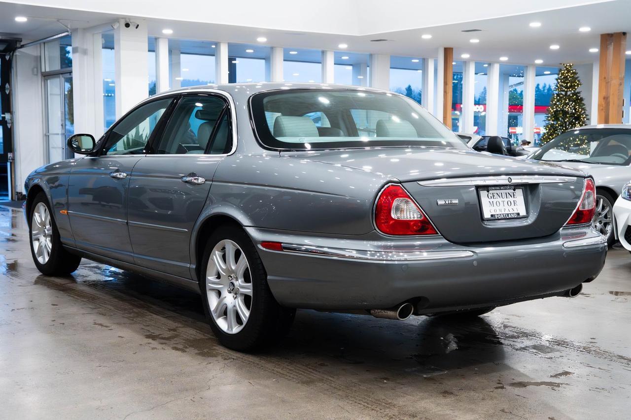 2005 Jaguar XJ8 Base Gladstone OR
