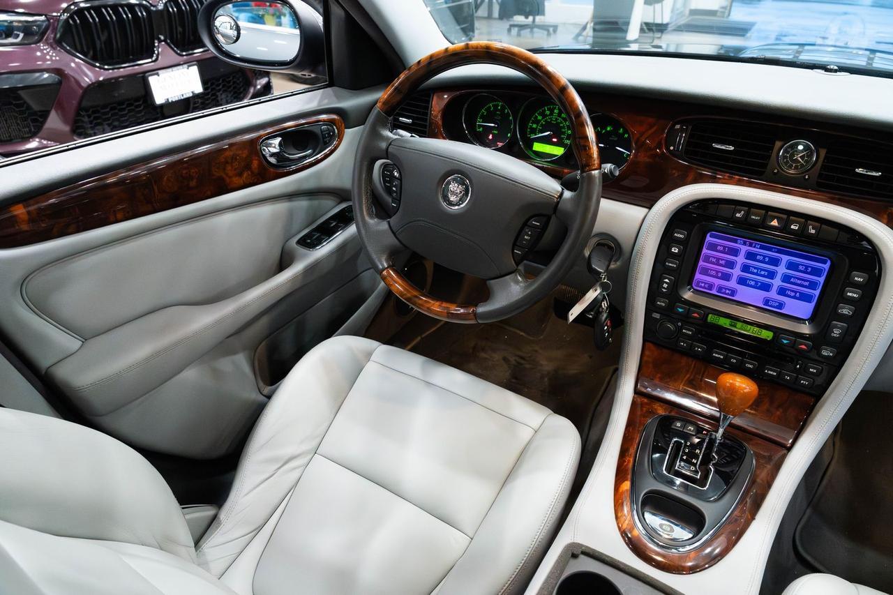 2005 Jaguar XJ8 Base Gladstone OR