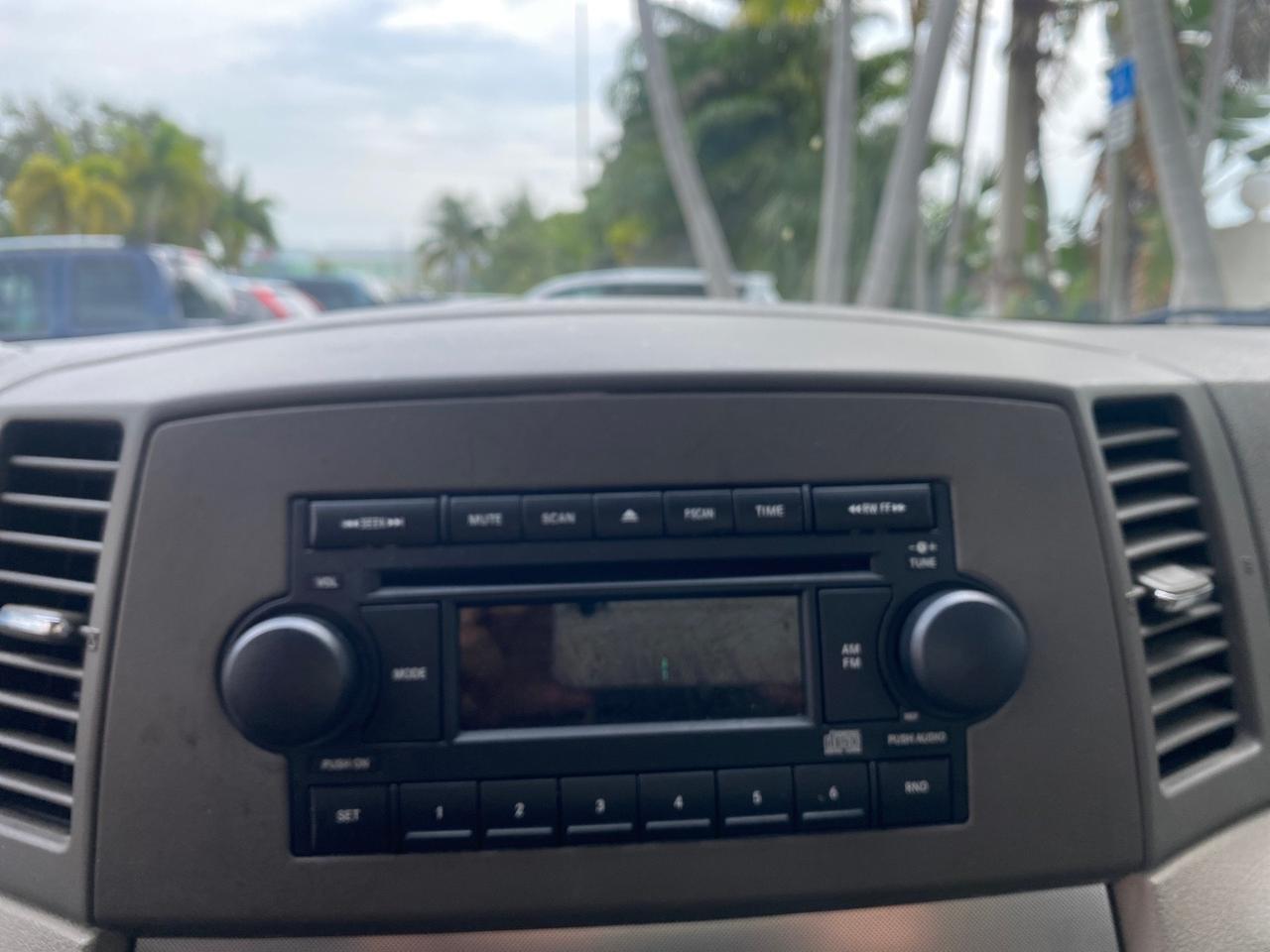 2005 Jeep Grand Cherokee Laredo LOW MILES 61,347 Pompano Beach FL