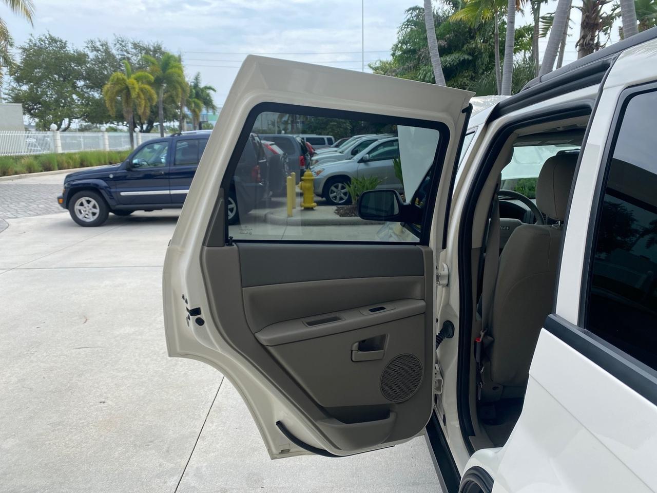 2005 Jeep Grand Cherokee Laredo LOW MILES 61,347 Pompano Beach FL
