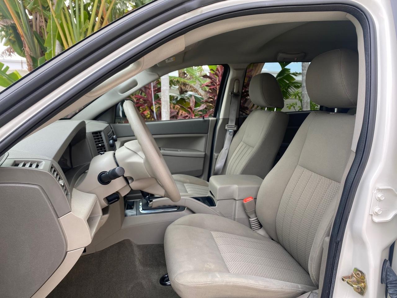 2005 Jeep Grand Cherokee Laredo LOW MILES 61,347 Pompano Beach FL