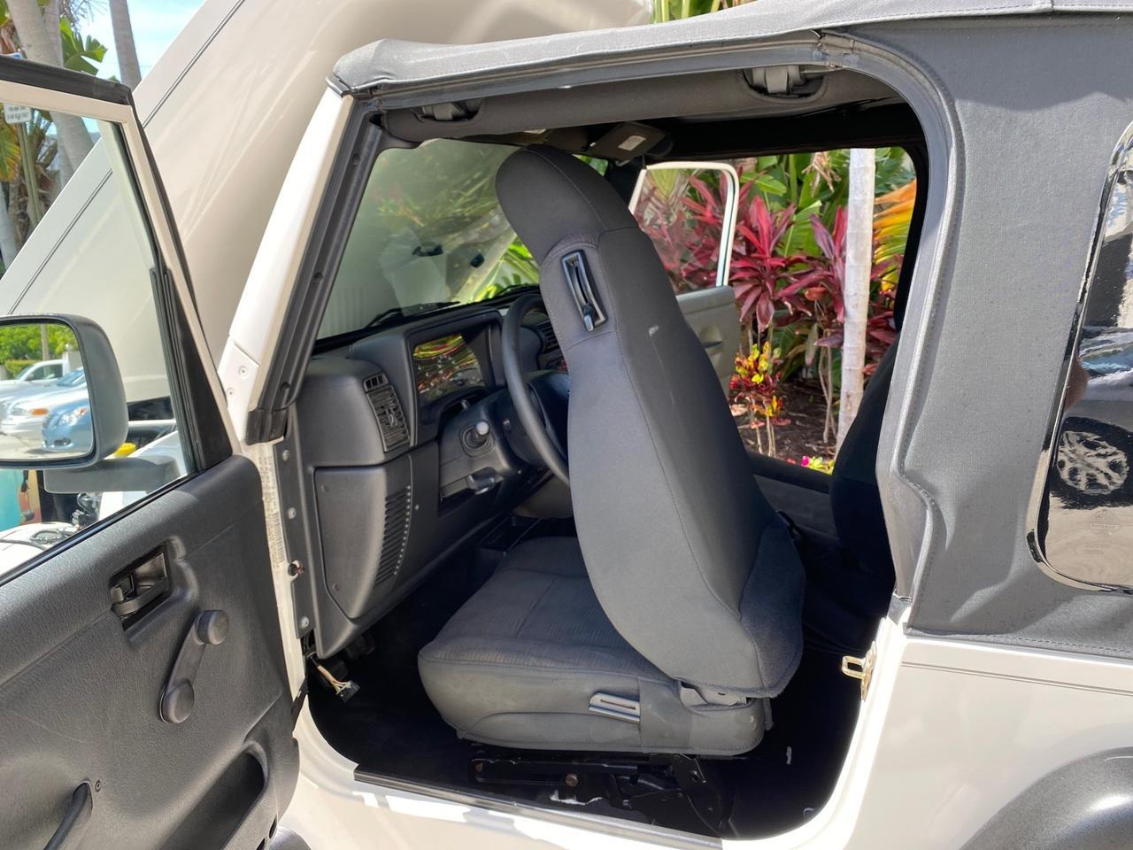 2005 Jeep Wrangler SE 4WD LOW MILES 29,371 1 OWNER Pompano Beach FL