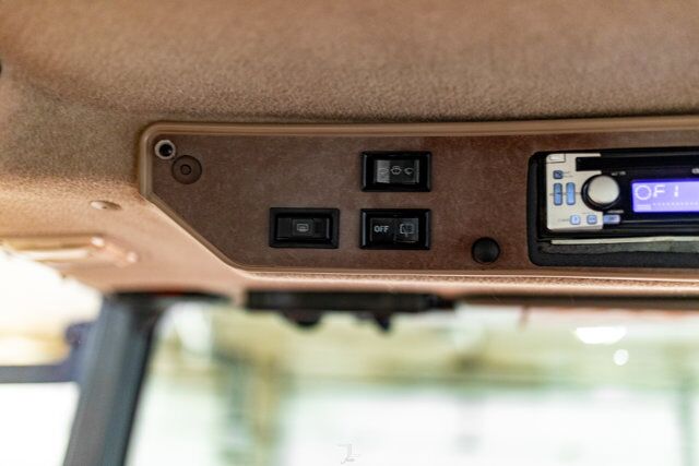 2005 Kubota M125X 4WD Tractor Loader Bucket Diesel Red Deer AB