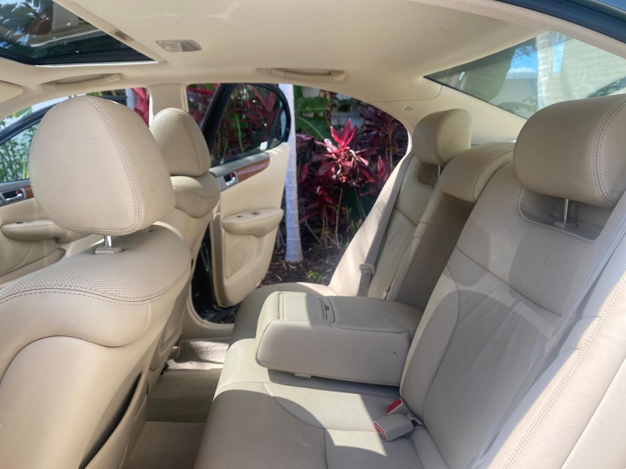 2005 Lexus ES 330 photo 14