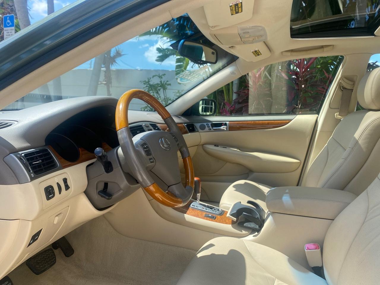 2005 Lexus ES 330 photo 33