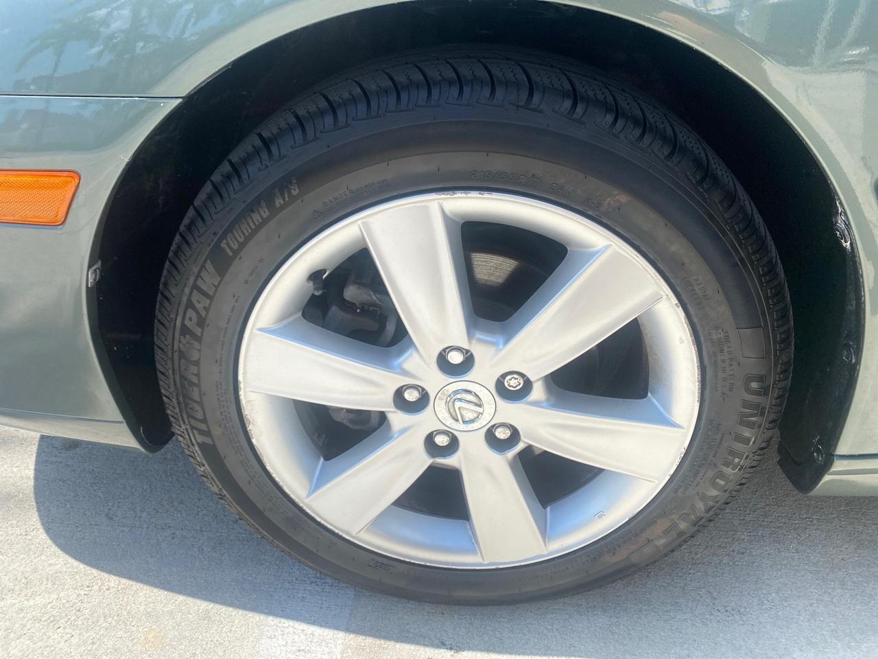2005 Lexus ES 330 photo 19